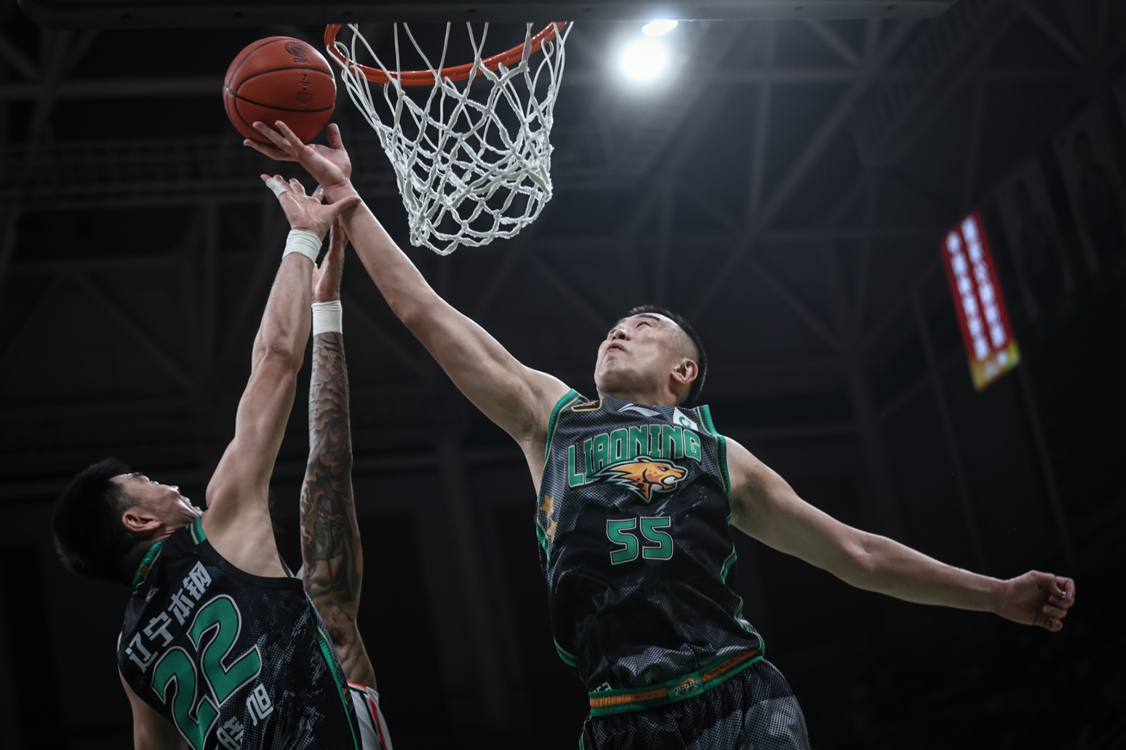 今夜NBA常规赛焦点战，费耶诺德刷新队史纪录，信心回归，细节决定成败的简单介绍